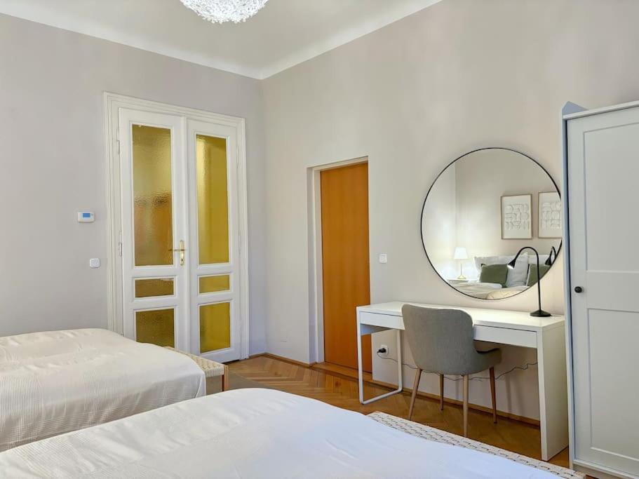 Apartment 8 Minuten Nach Augarten I 7 Minuten Zur Metro I Wlan