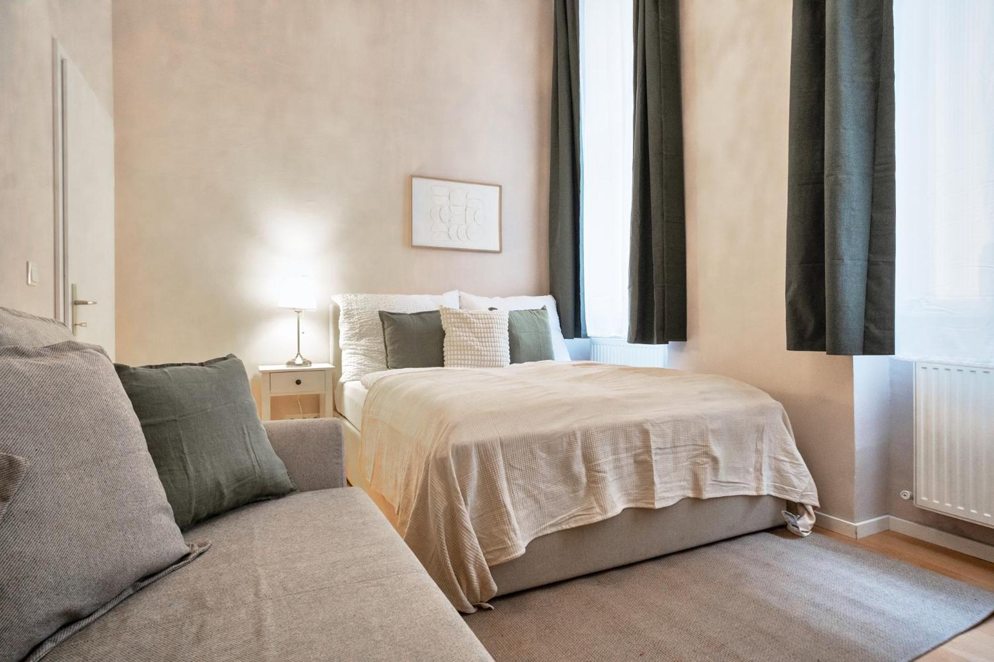 Apartment 8 Minuten Nach Augarten I 7 Minuten Zur Metro I Wlan *